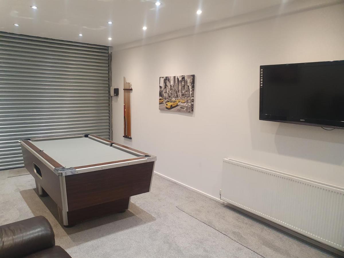 The Hawthorns Large Detached 3 Bedroom Family Home Сихем Экстерьер фото